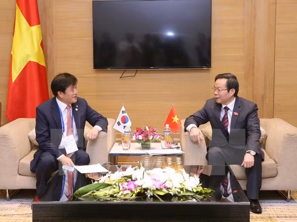 Parlamentos de Vietnam y Sudcorea estrechan vínculos ảnh 1