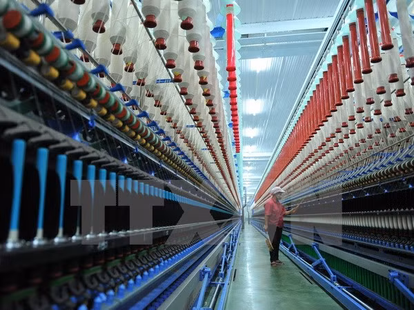 Premier vietnamita fija meta de crecimiento económico de 6,7 por ciento en 2018 ảnh 1