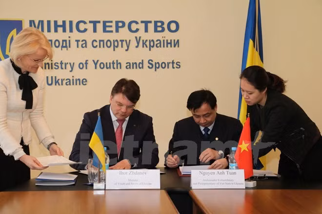 Vietnam y Ucrania promueven cooperación en deportes ảnh 1