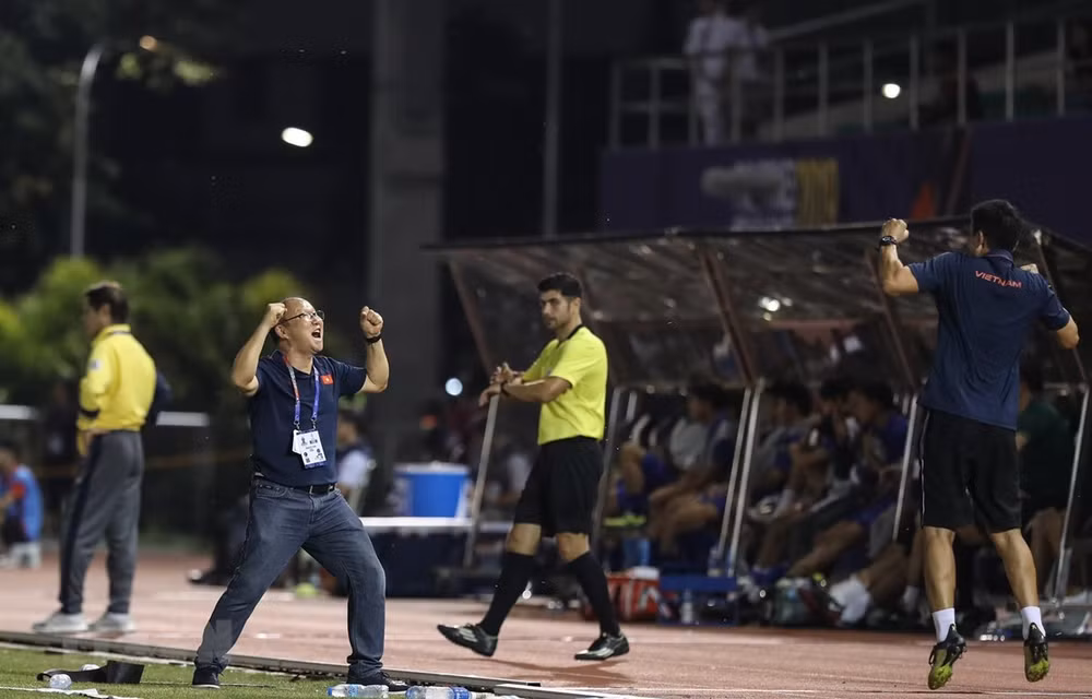 SEA Games 30: Park Hang-seo espera otra victoria de Vietnam ante Indonesia en partido final ảnh 1