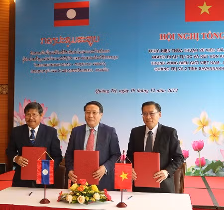 Refuerzan provincias fronterizas de Vietnam y Laos control de la migración ảnh 1
