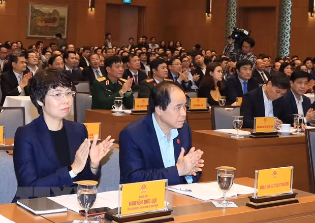 Premier de Vietnam participa en conferencia de balance de Oficina gubernamental ảnh 1
