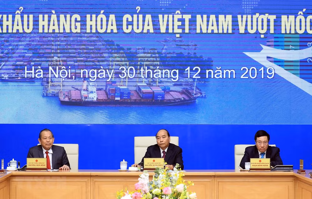 Supera comercio exterior de Vietnam dos billones de dólares en seis años ảnh 1