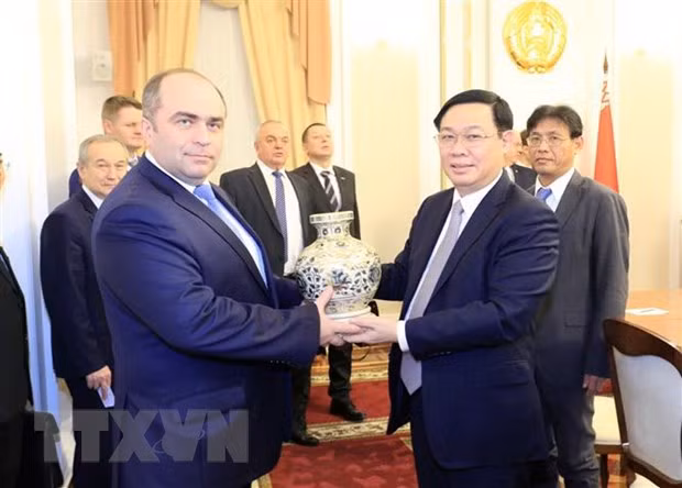 Identifican Vietnam y Belarús medidas para impulsar cooperación económica ảnh 1