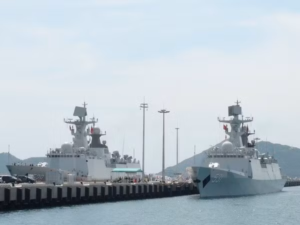 Flotilla de la Armada de China visita puerto marítimo de Ho Chi Minh ảnh 1