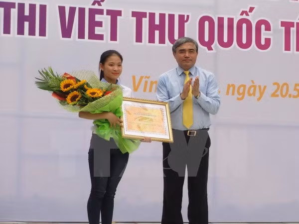 Celebran Aniversario 30 de participación de Vietnam en concurso de escritura de UPU ảnh 1