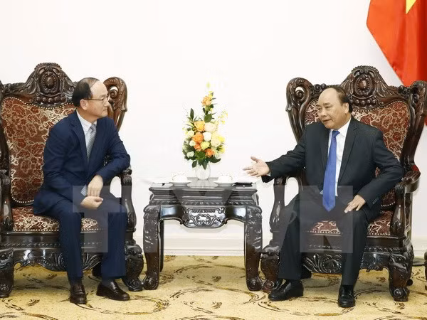 Premier destaca contribución de Samsung a la economía de Vietnam ảnh 1