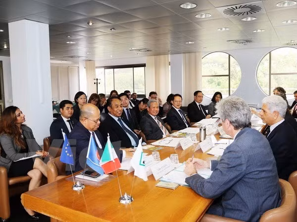 Promueven cooperación entre ASEAN y localidad italiana ảnh 1