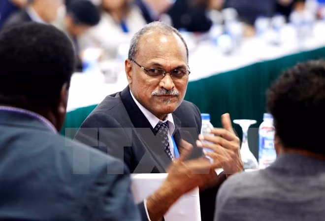 Altos funcionarios del APEC continúan intensa agenda de trabajo ảnh 1