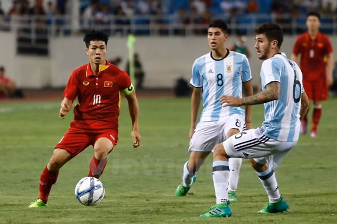 Fútbol: Selección sub-22 de Vietnam cae en partido amistoso con Argentina ảnh 1
