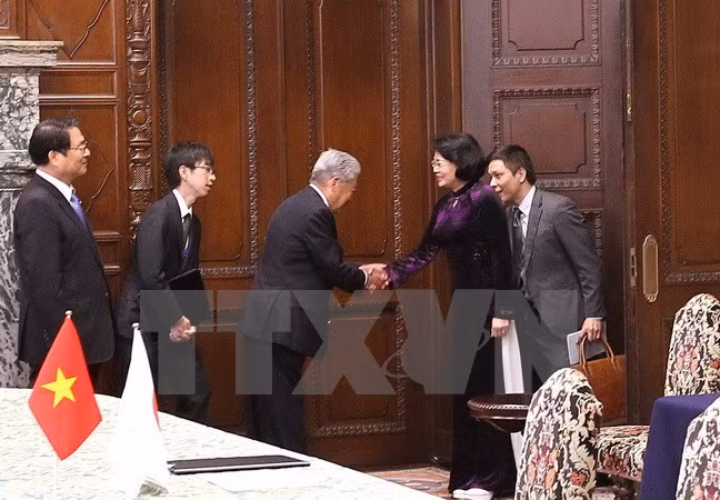 Vicepresidenta de Vietnam destaca fructíferos lazos parlamentarios con Japón ảnh 1