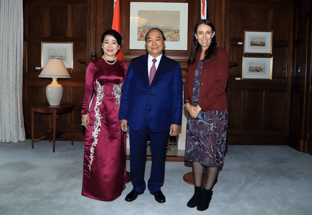 Jacinda Ardern preside acto de bienvenida al primer ministro vietnamita ảnh 1