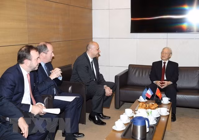 Vietnam facilita negocios de inversores franceses, afirma el líder partidista ảnh 1