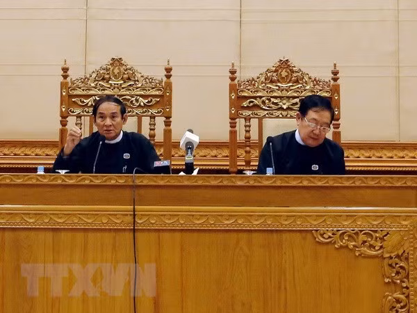 Presidenta del Parlamento vietnamita felicita al nuevo titular de la Cámara Baja de Myanmar ảnh 1