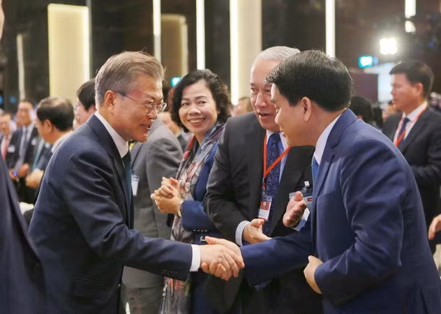 Hanoi promete mejor entorno de negocios para inversionistas extranjeros ảnh 1