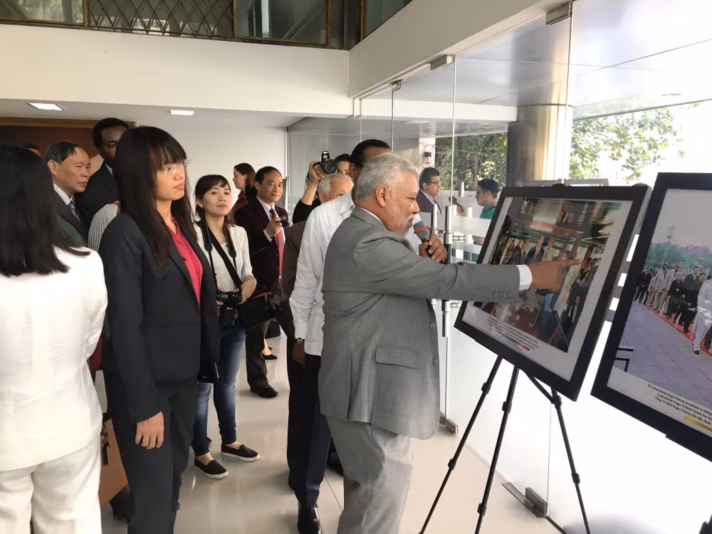 Conmemoran en Hanoi aniversario de la partida física de Hugo Chávez ảnh 1