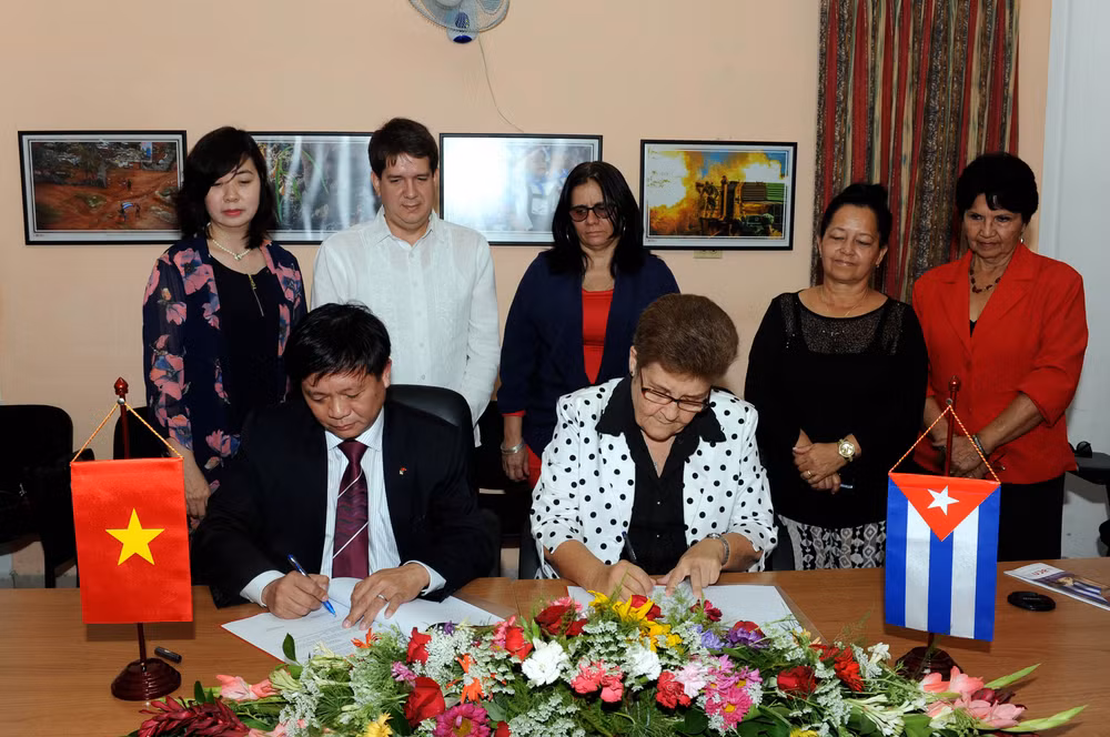 Agencia Vietnamita de Noticias fortalece cooperación con contrapartes cubanas ảnh 2