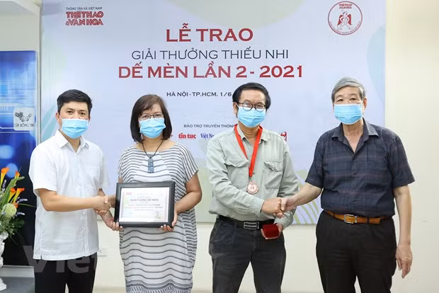 Premio “De men” honra a obras literarias y artísticas infantiles ảnh 2