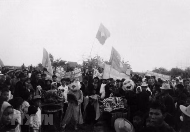 Conmemoran 60 años de fundación del Frente de Liberación del Vietnam de Sur ảnh 1