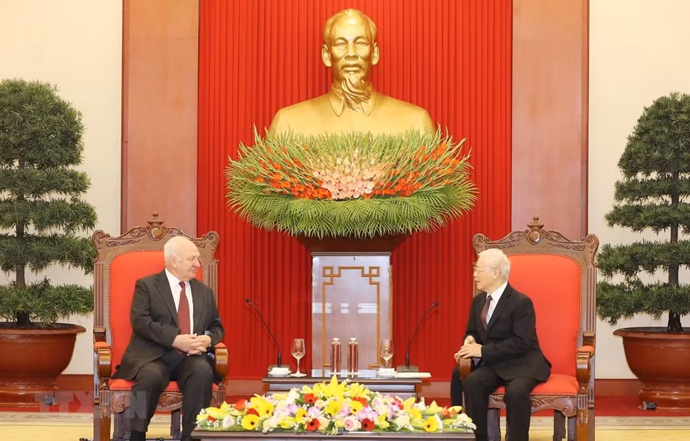 Destaca máximo dirigente de Vietnam relaciones estratégicas con Rusia ảnh 1