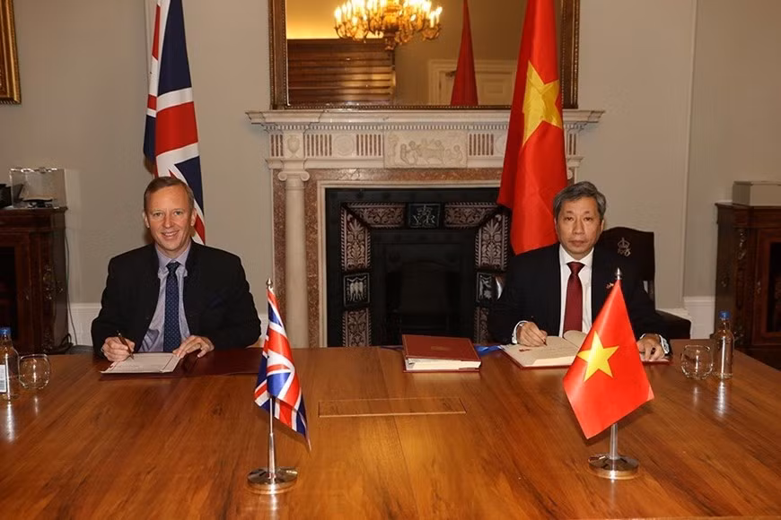 Firma de UKVFTA, punto de inflexión en relaciones Vietnam-Reino Unido ảnh 1