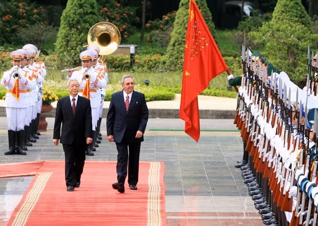 Felicita Vietnam a Cuba por Día del Triunfo de la Revolución ảnh 1