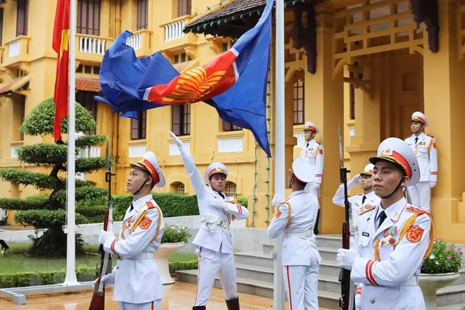 Celebran 25 años de incorporación de Vietnam a ASEAN ảnh 1