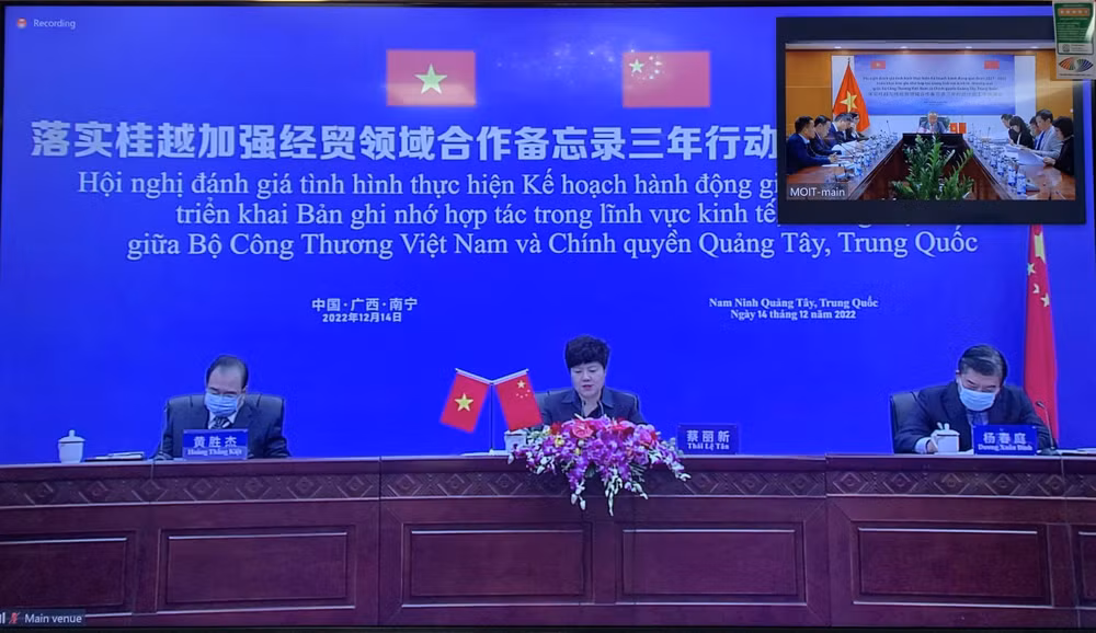 Vietnam y China discuten soluciones para despacho aduanero ảnh 2
