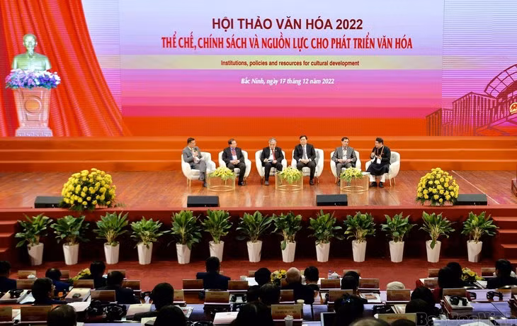 Vietnam acelera construcción de instituciones y políticas al servicio del desarrollo cultural ảnh 1