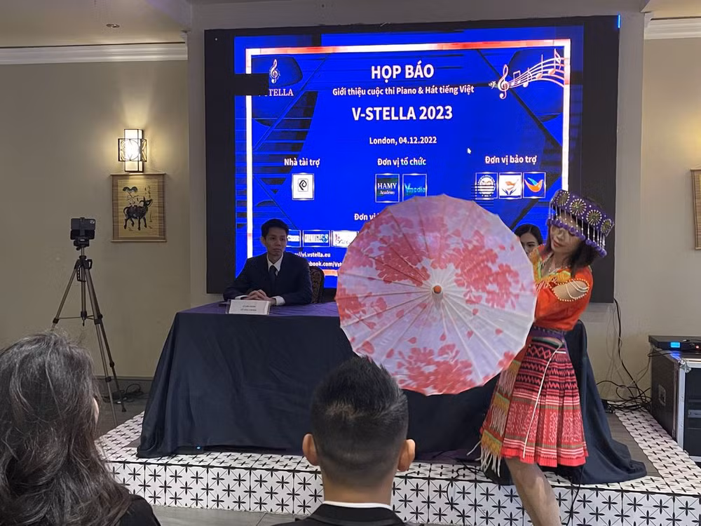 Lanzarán primer concurso de piano y música vocal de Vietnam en Londres ảnh 1