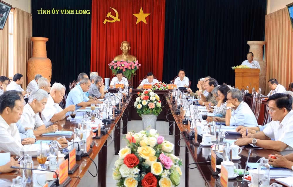 Provincia vietnamita de Vinh Long por perfeccionar liderazgo del Comité partidista ảnh 1