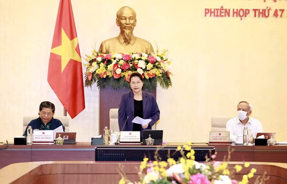 Comienza la cuadragésimo séptima reunión del Comité Permanente del Parlamento de Vietnam ảnh 1