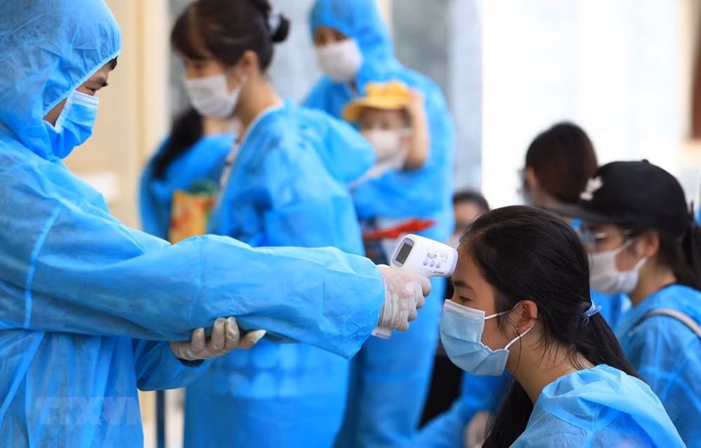Instan a fortalecer medidas antiepidémicas en centros médicos en Vietnam ảnh 1