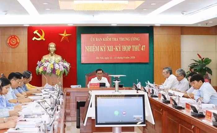 Comisión del PCV impone medidas disciplinarias contra funcionarios militares ảnh 1