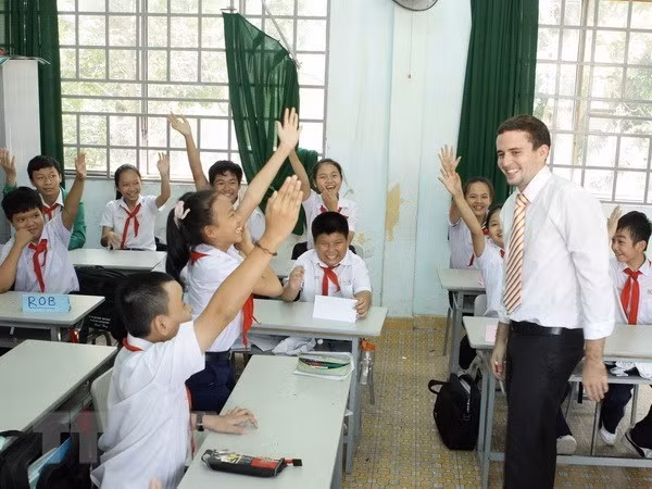Voluntarios estadounidenses que enseñan inglés en Vietnam contribuyen a fortalecer los lazos ảnh 1