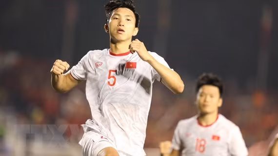 Vietnam se prepara para defender título de campeón del fútbol en SEA GAMES 31 ảnh 1