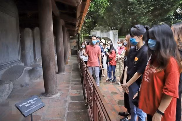 Turismo de Hanoi refuerza resiliencia para encarar el COVID-19 ảnh 1