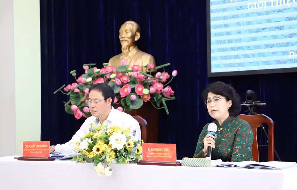 Ciudad Ho Chi Minh presenta lista preliminar de candidatos a elecciones parlamentarias ảnh 1