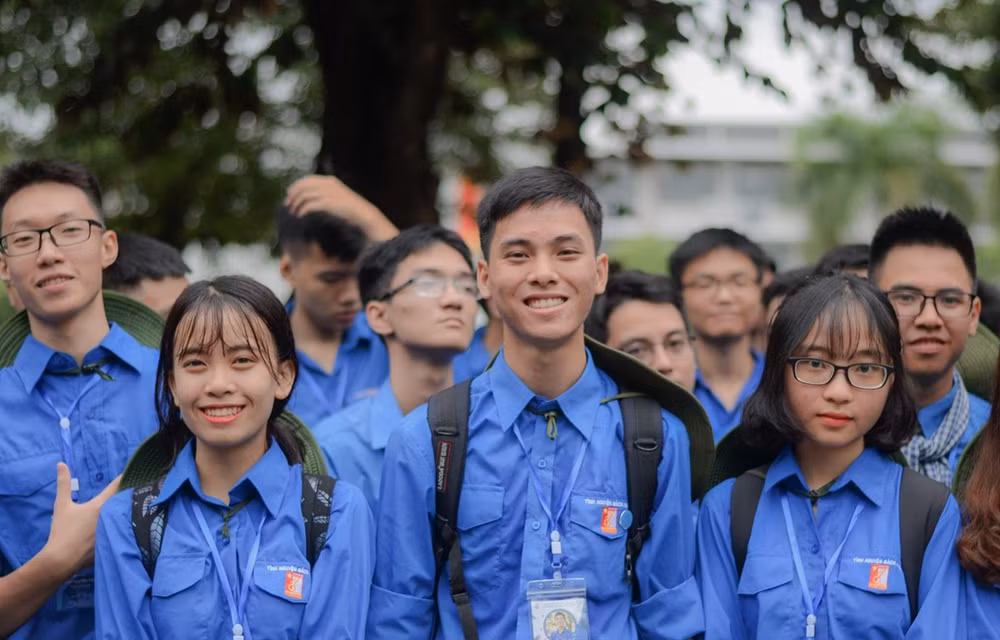 Lanzan actividades en respuesta al Mes de la Juventud 2021 en Hanoi ảnh 1