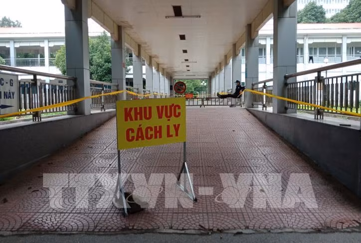 Registra Vietnam tres nuevos casos importados de COVID-19 ảnh 1
