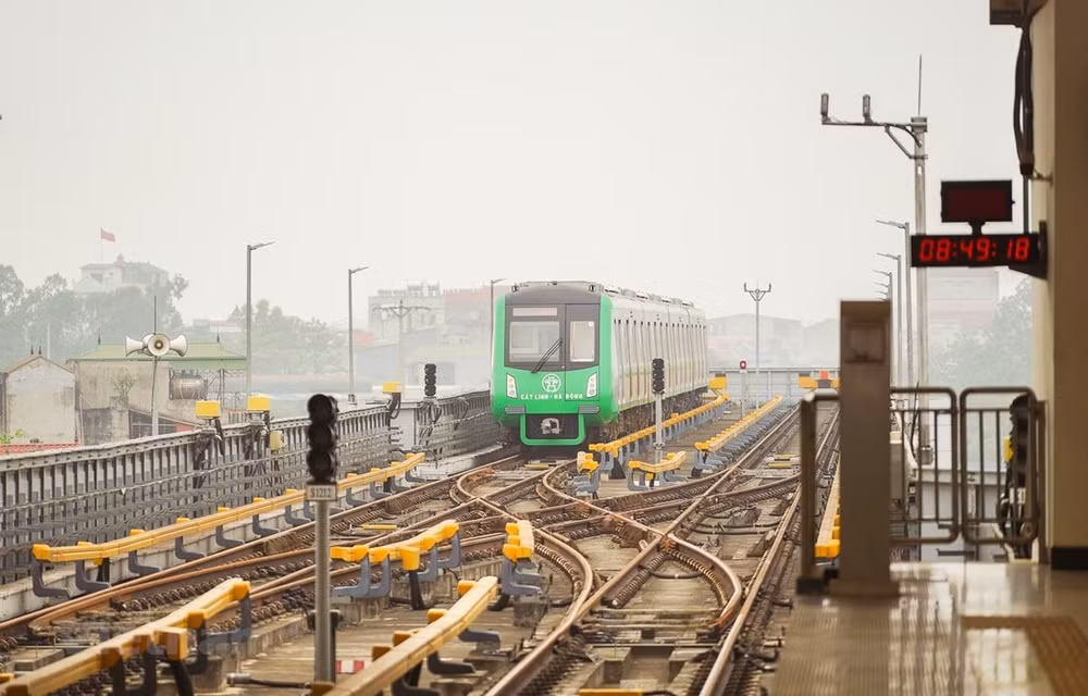 Entregarán en abril a Hanoi línea ferroviaria elevada Cat Linh-Ha Dong ảnh 1