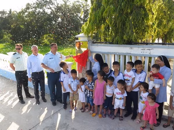 Embajada de Canadá en Vietnam inaugura obra caritativa en provincia de Khanh Hoa ảnh 1