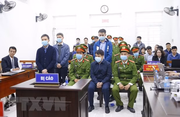 Inician procedimiento legal contra exdirigente de Hanoi por interferencia ilegal en actividades de licitación ảnh 1