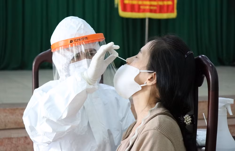 Reporta Vietnam nuevo récord de más de seis mil casos diarios de COVID-19 ảnh 1