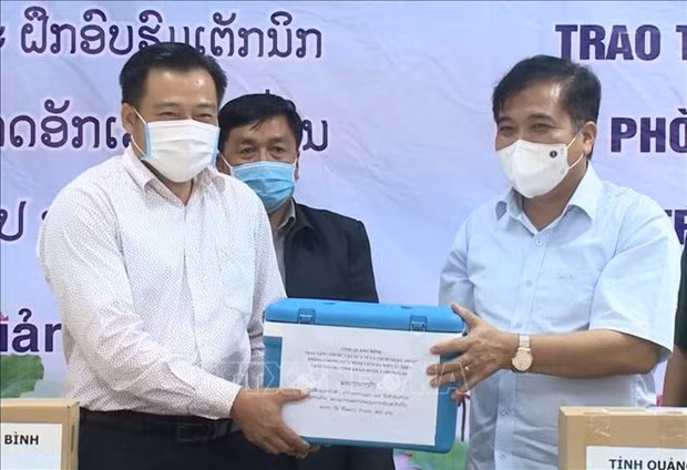Provincia vietnamita ayuda a Laos en protección de ganado ảnh 1