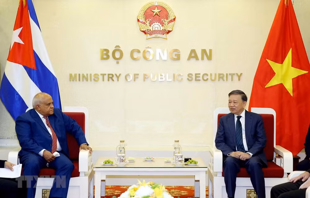 Promueven la cooperación entre el Ministerio de Seguridad Pública de Vietnam y el del Interior de Cuba ảnh 1
