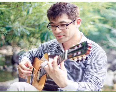 Intercambian guitarristas de Vietnam y Japón en gala musical en Hanoi ảnh 1