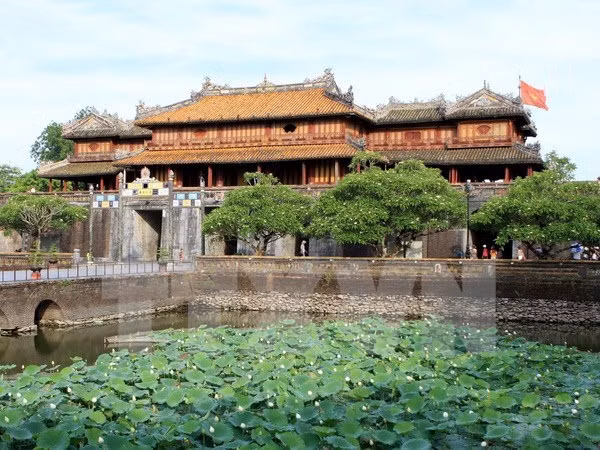 Reliquias de Hue en Vietnam recibieron a un millón de turistas en 2020 ảnh 1