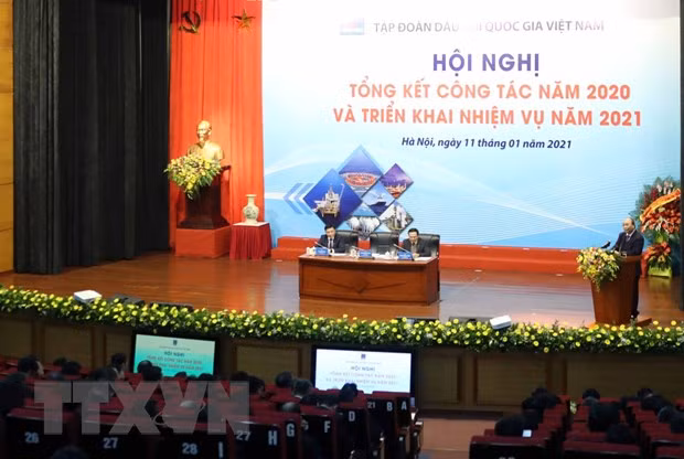 Premier de Vietnam enaltece aportes de PetroVietnam al desarrollo nacional ảnh 2