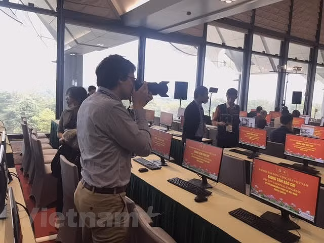 Más de 200 medios de prensa cubrirán el XIII Congreso Nacional del Partido Comunista de Vietnam ảnh 5